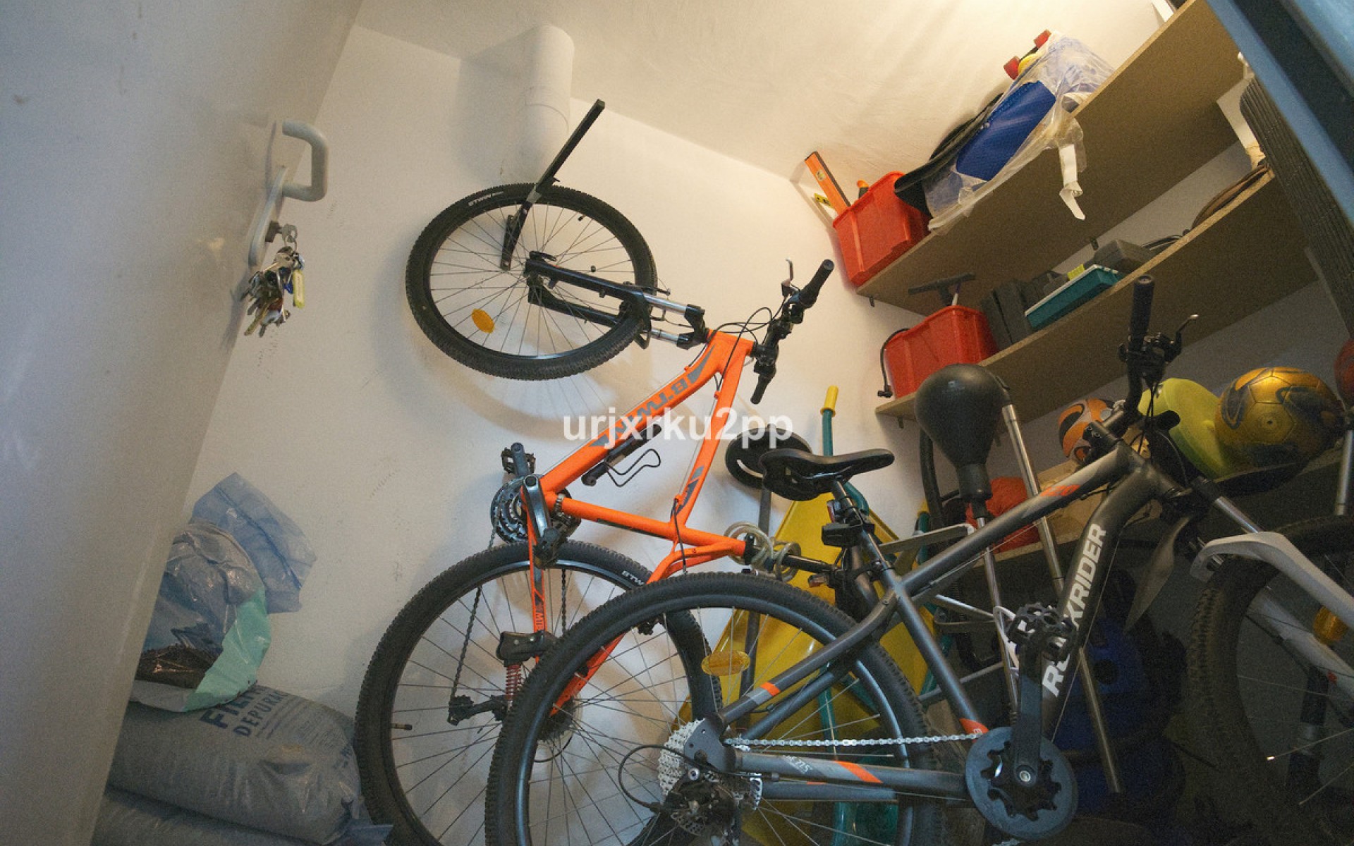  - Radhus - 