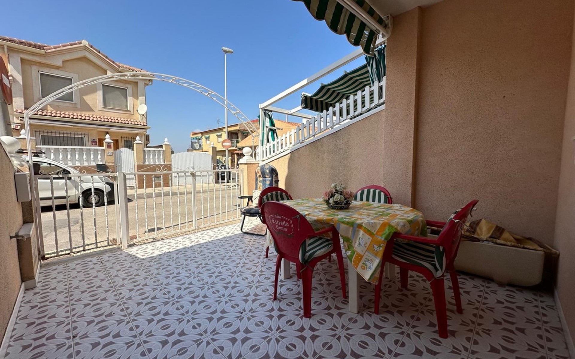  - Radhus - 
