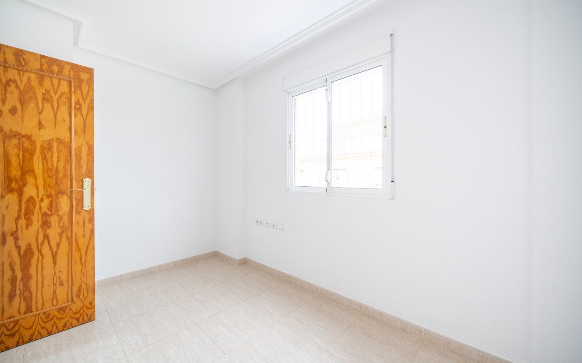  - Radhus - 