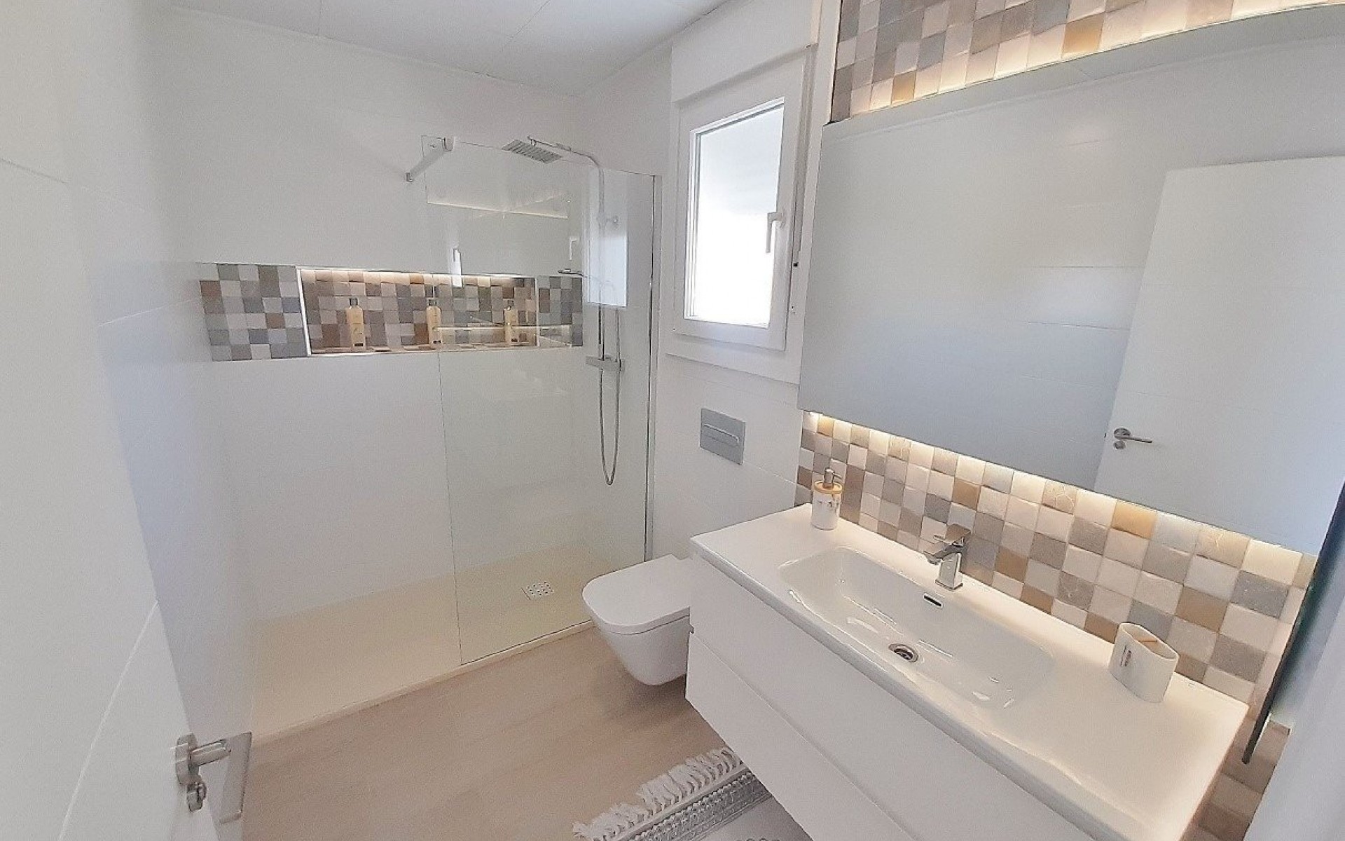  - Radhus - 