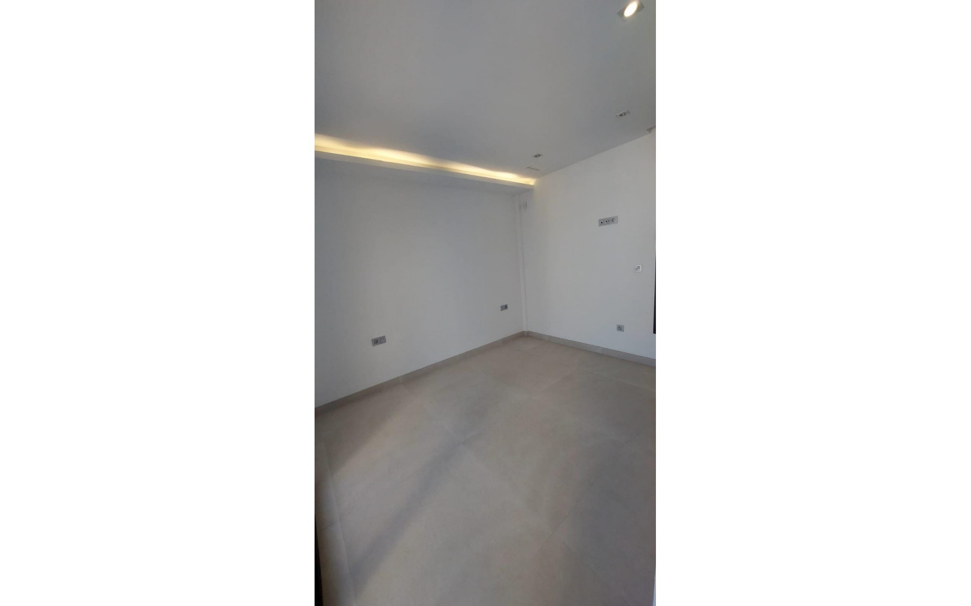  - Radhus - 