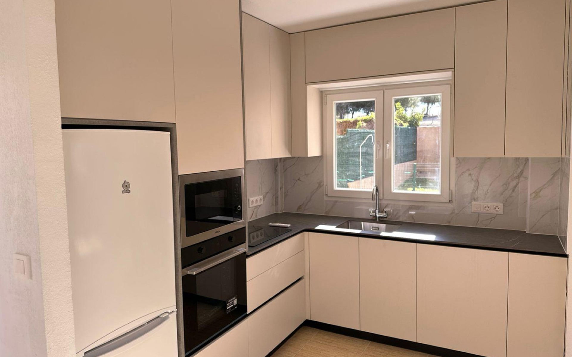 - Radhus - 