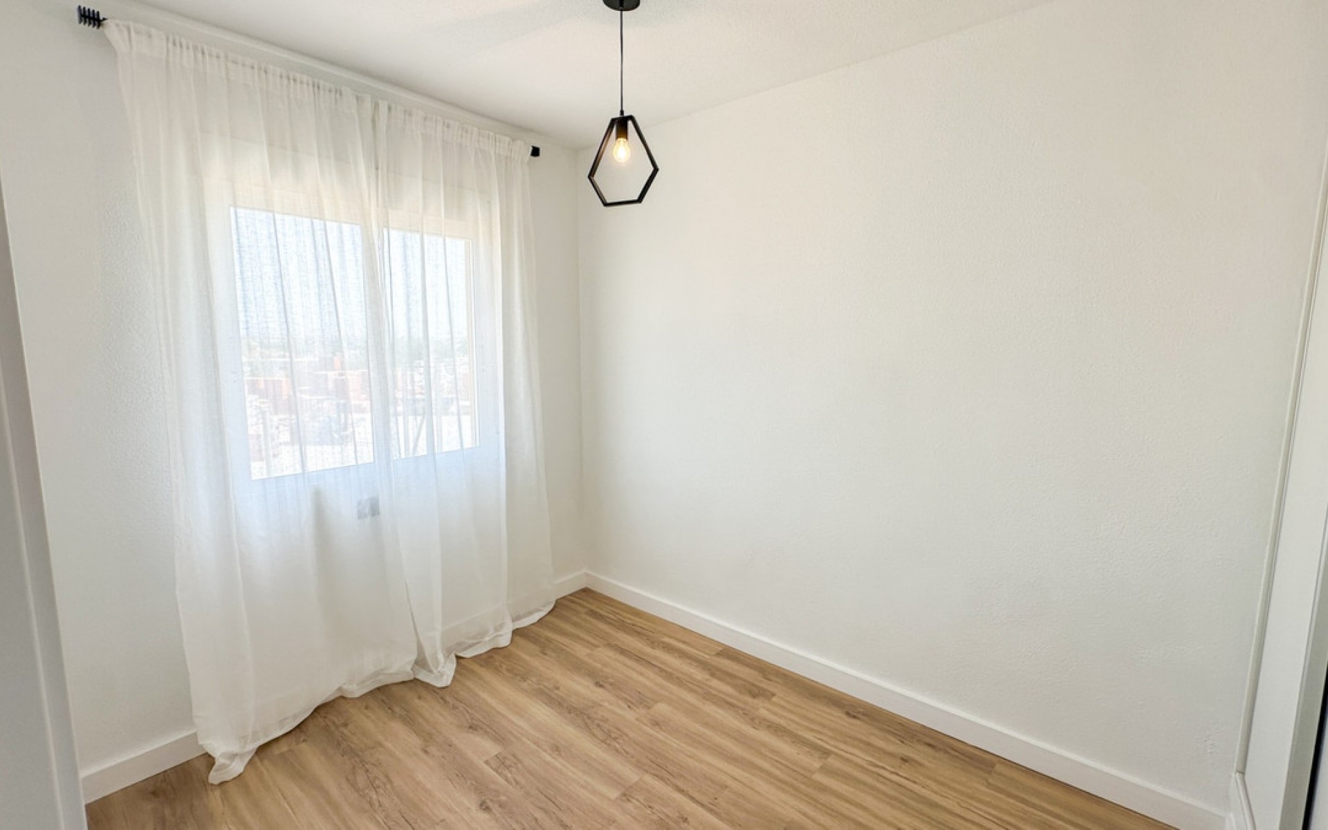  - Radhus - 