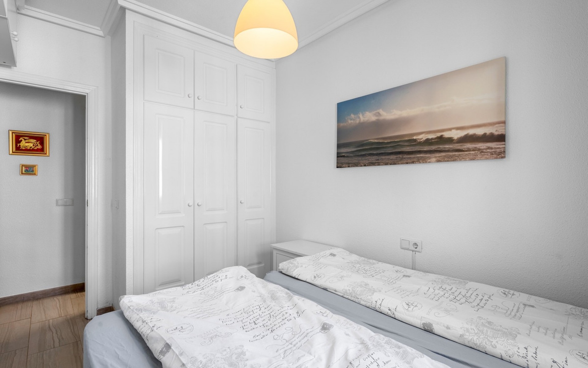  - Radhus - 
