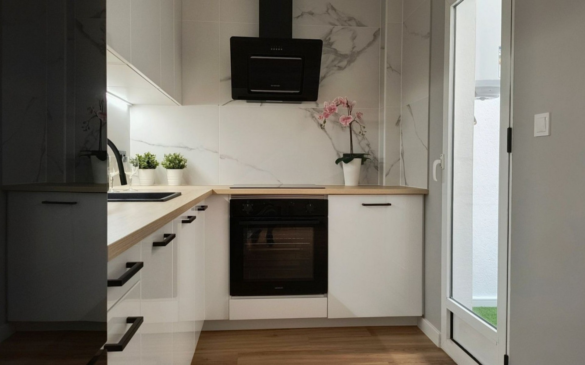  - Radhus - 
