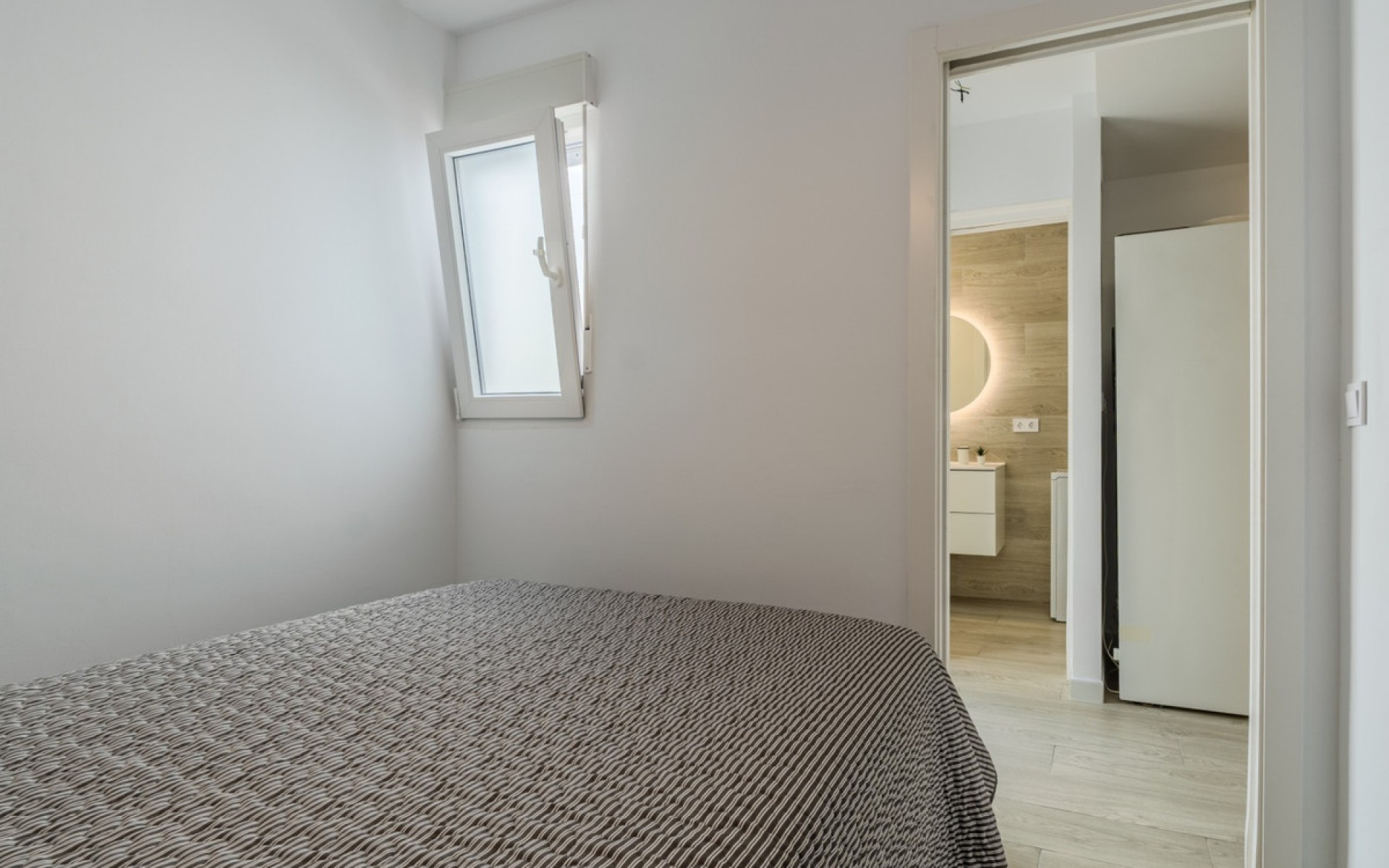  - Radhus - 