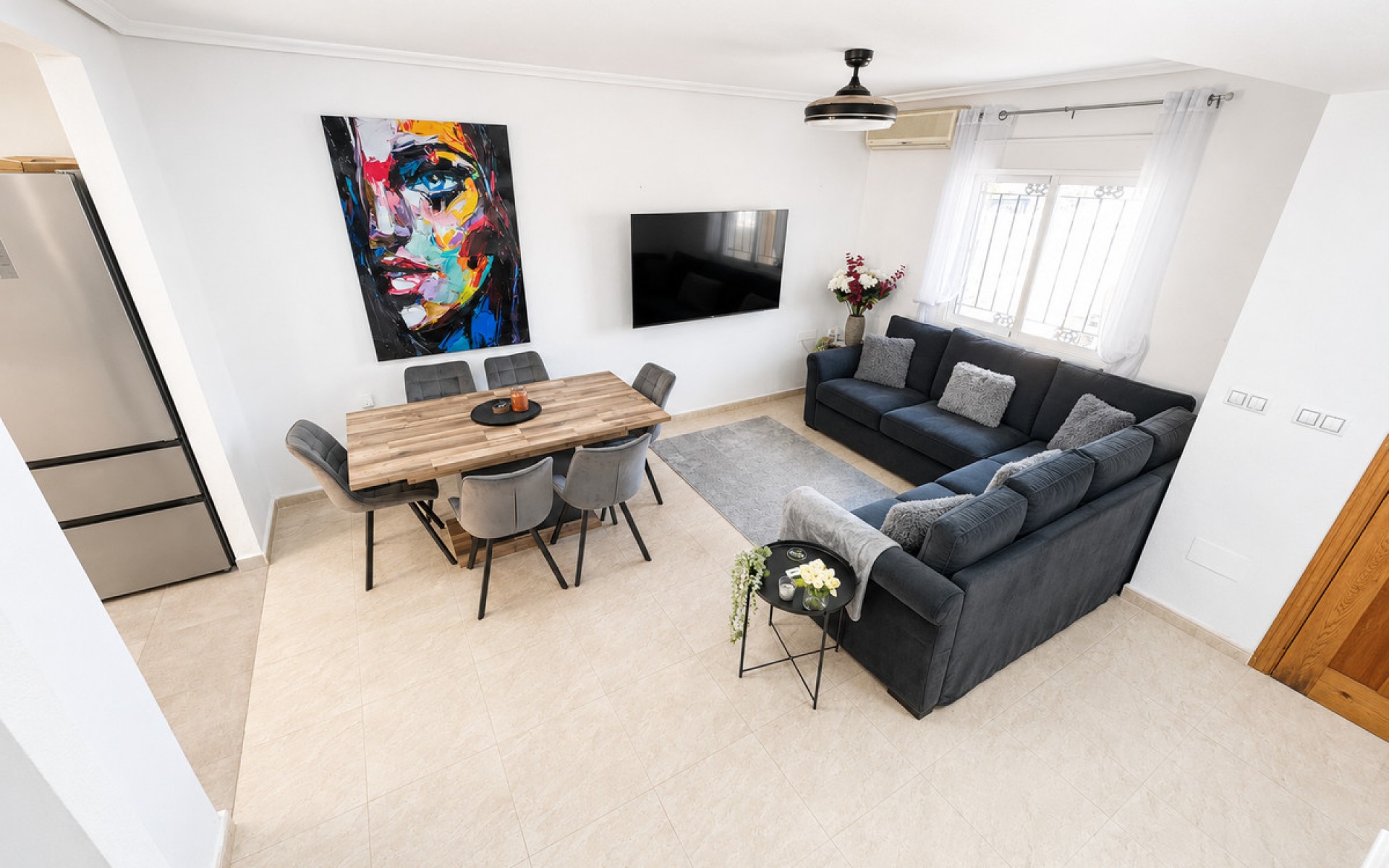  - Radhus - 