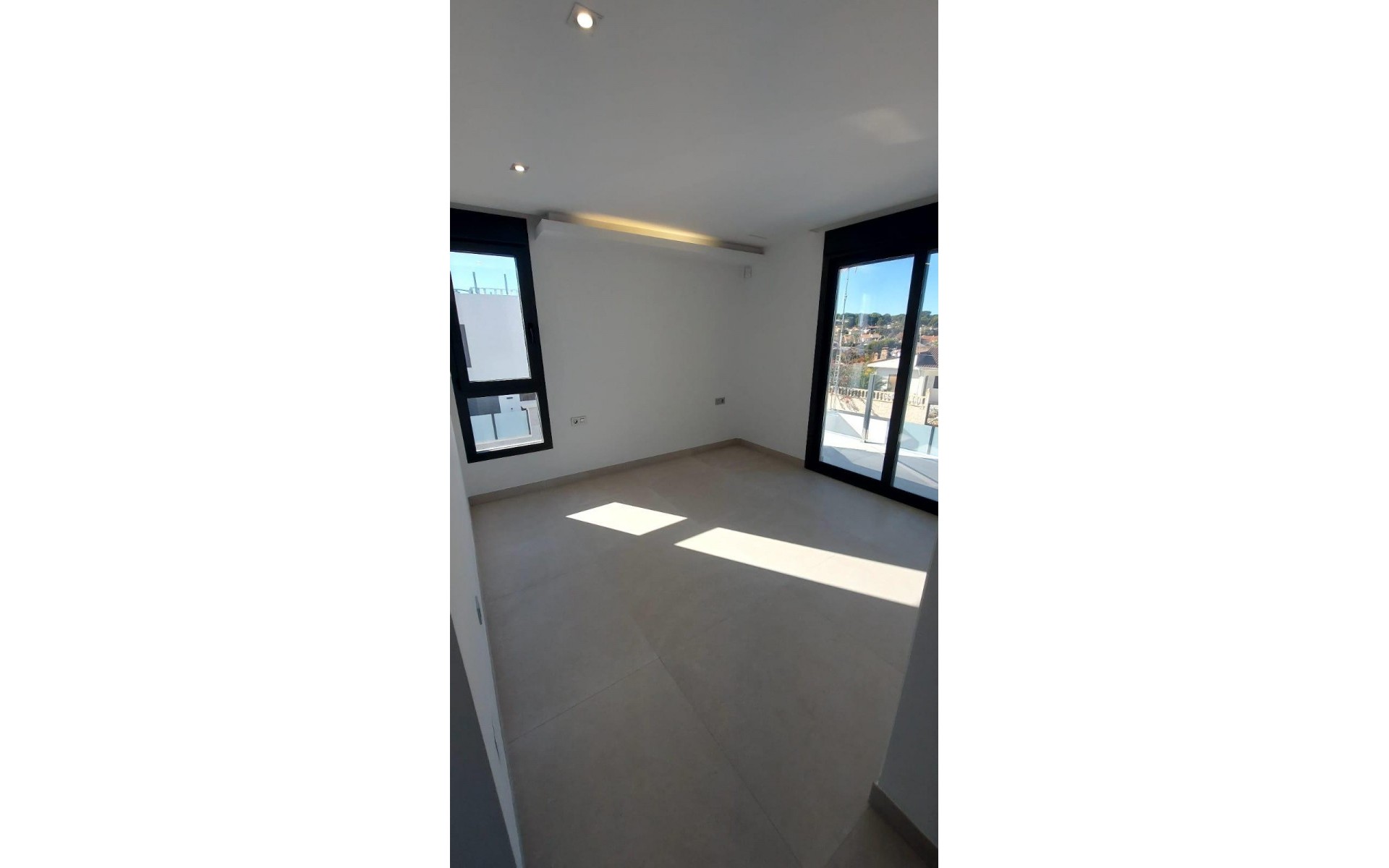  - Radhus - 