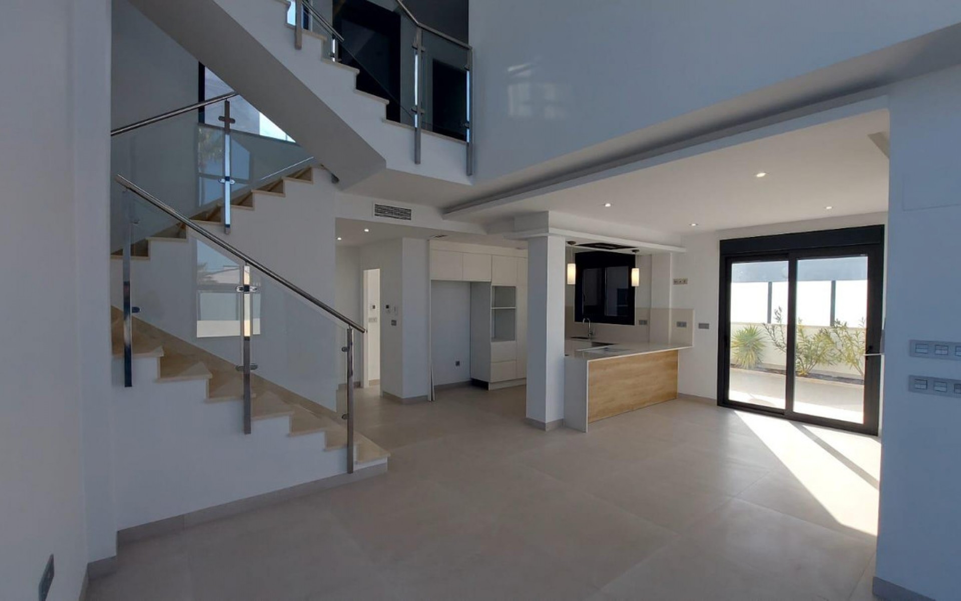  - Radhus - 