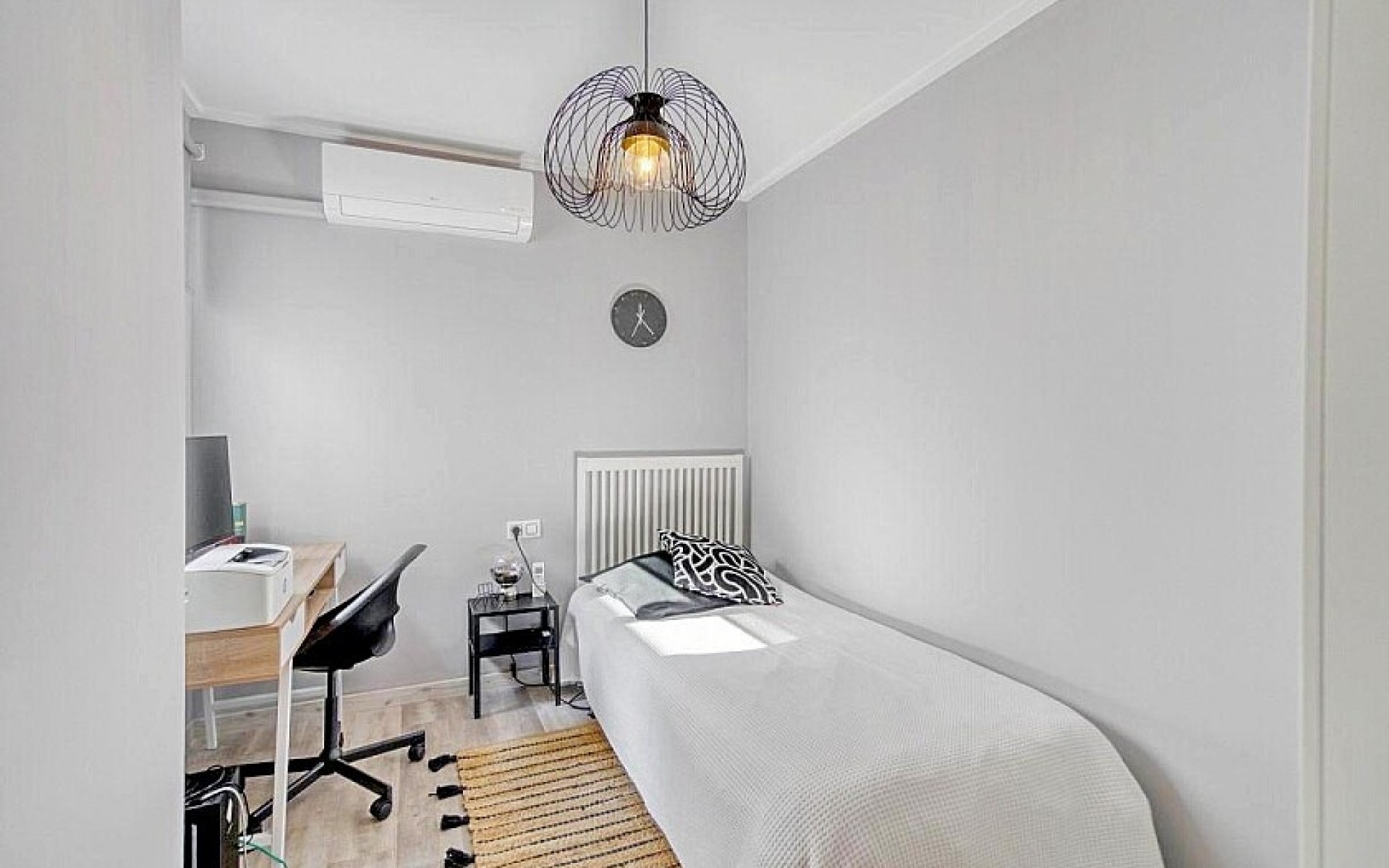  - Radhus - 