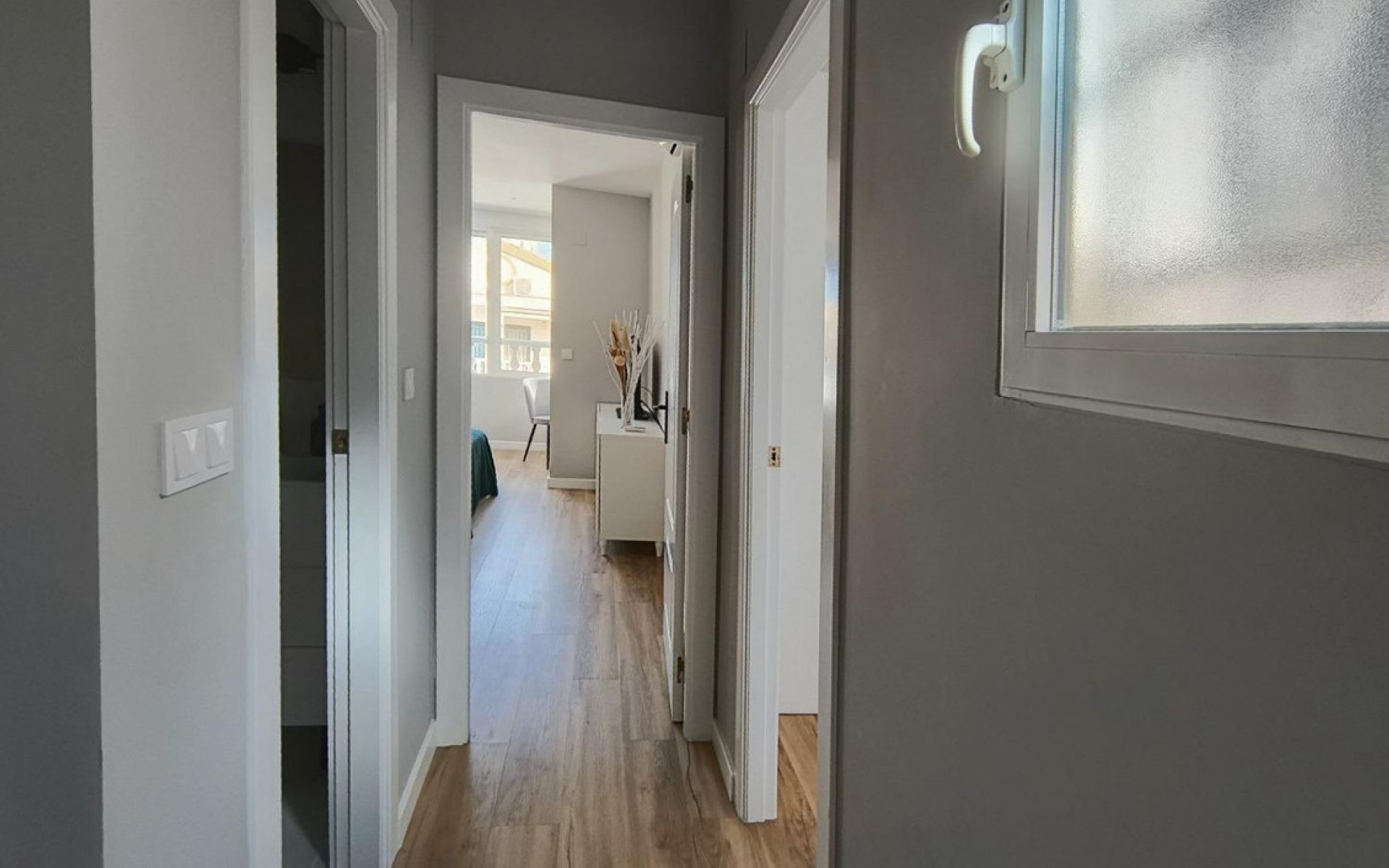 - Radhus - 