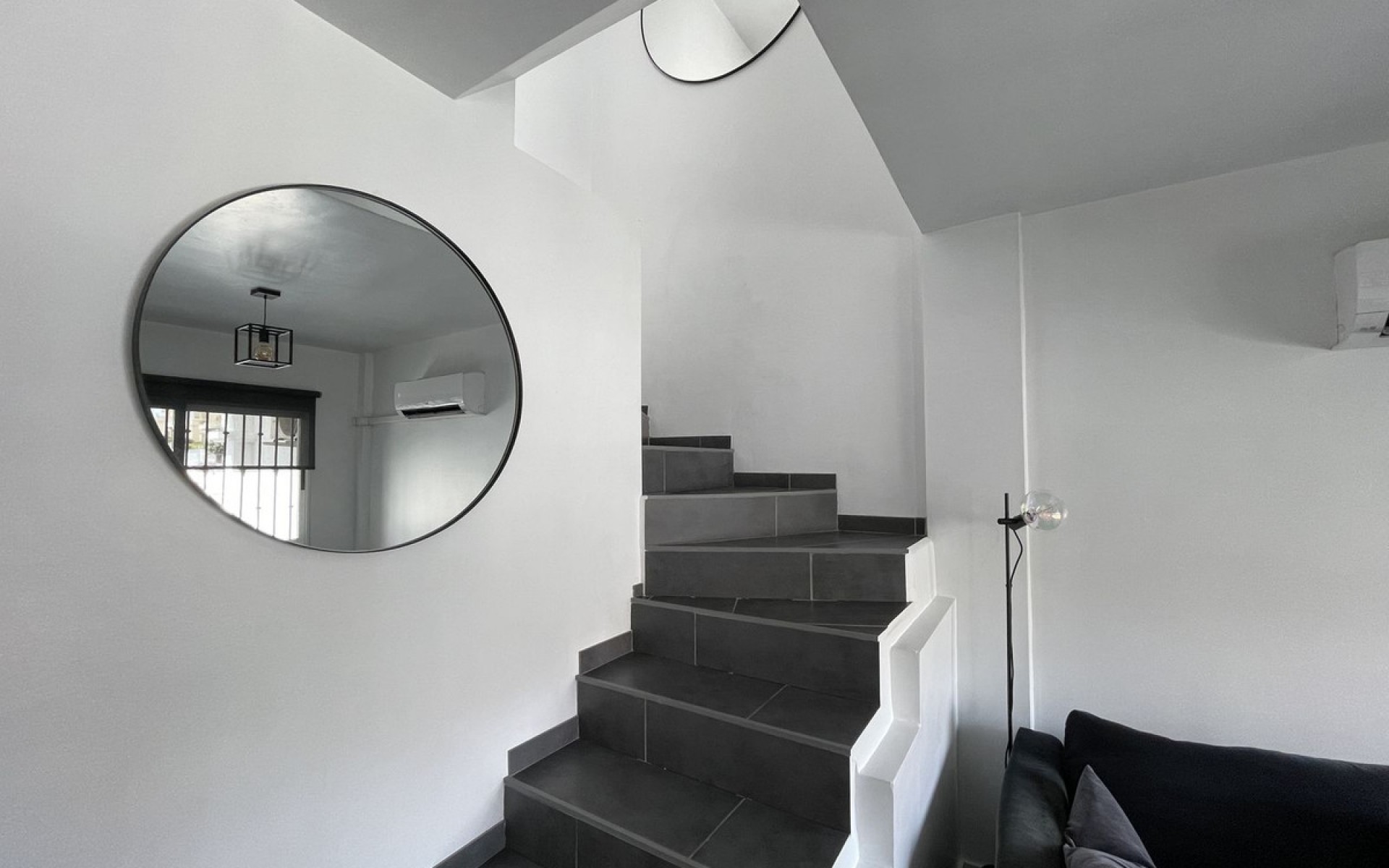  - Radhus - 