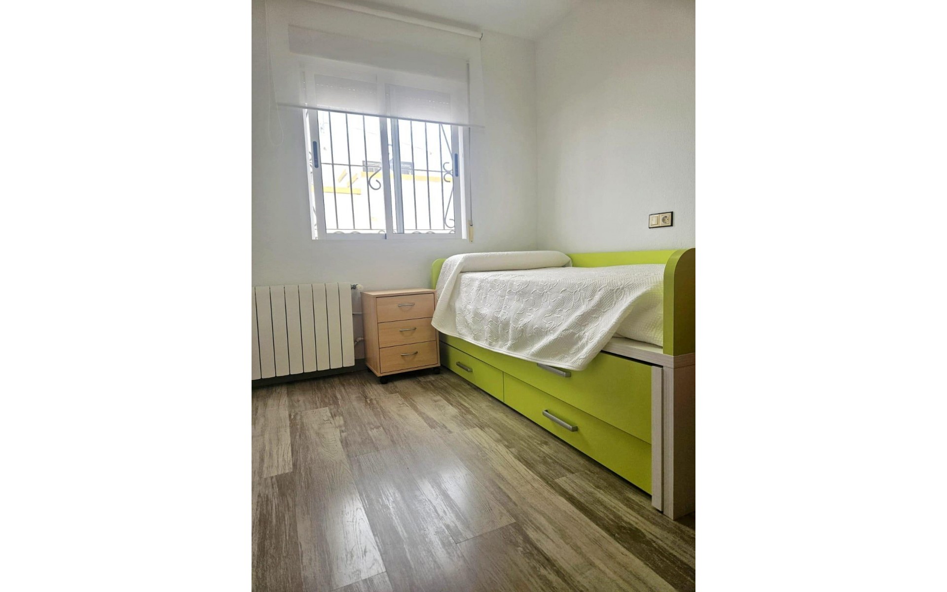  - Radhus - 