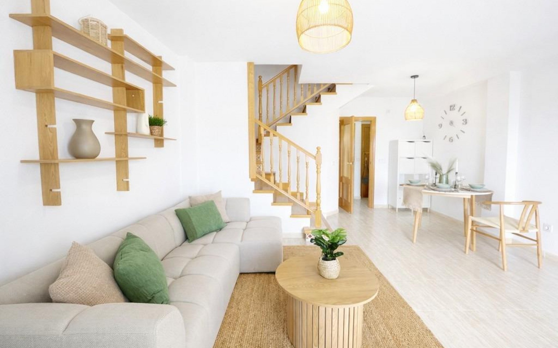  - Radhus - 