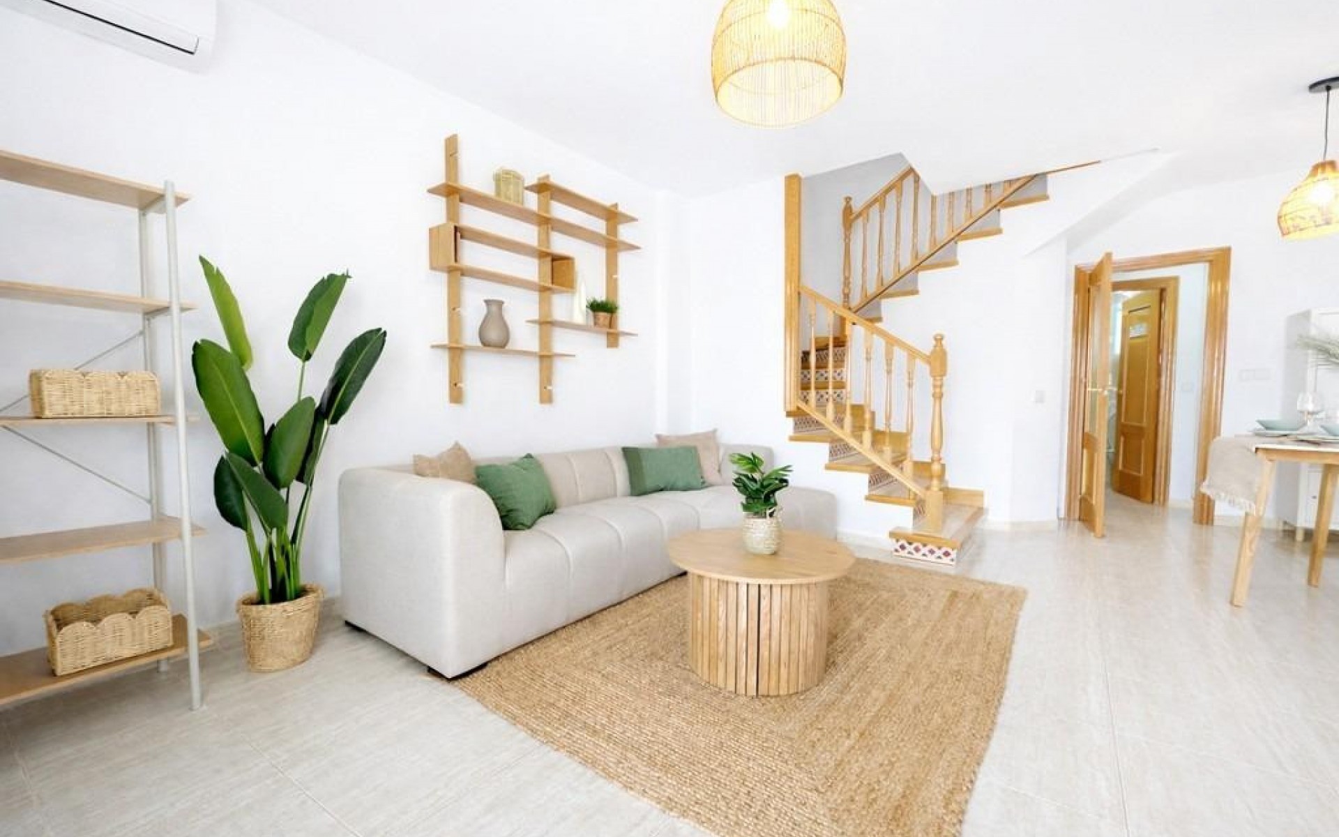  - Radhus - 