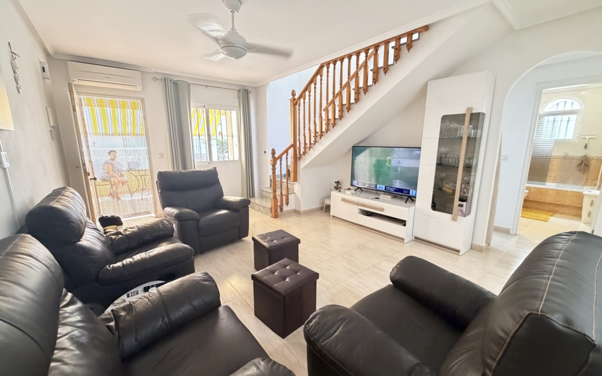  - Radhus - 