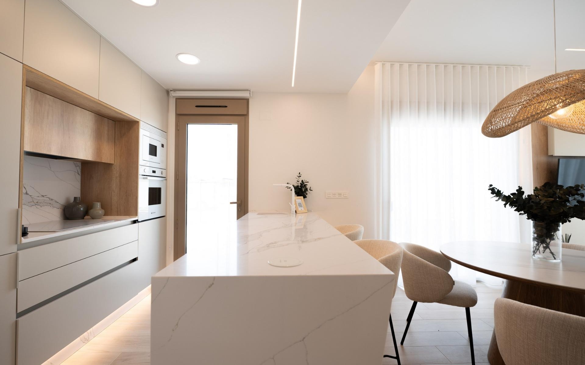  - Radhus - 