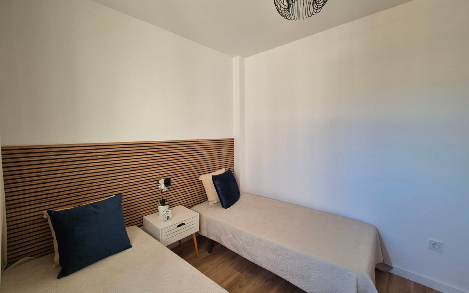  - Radhus - 