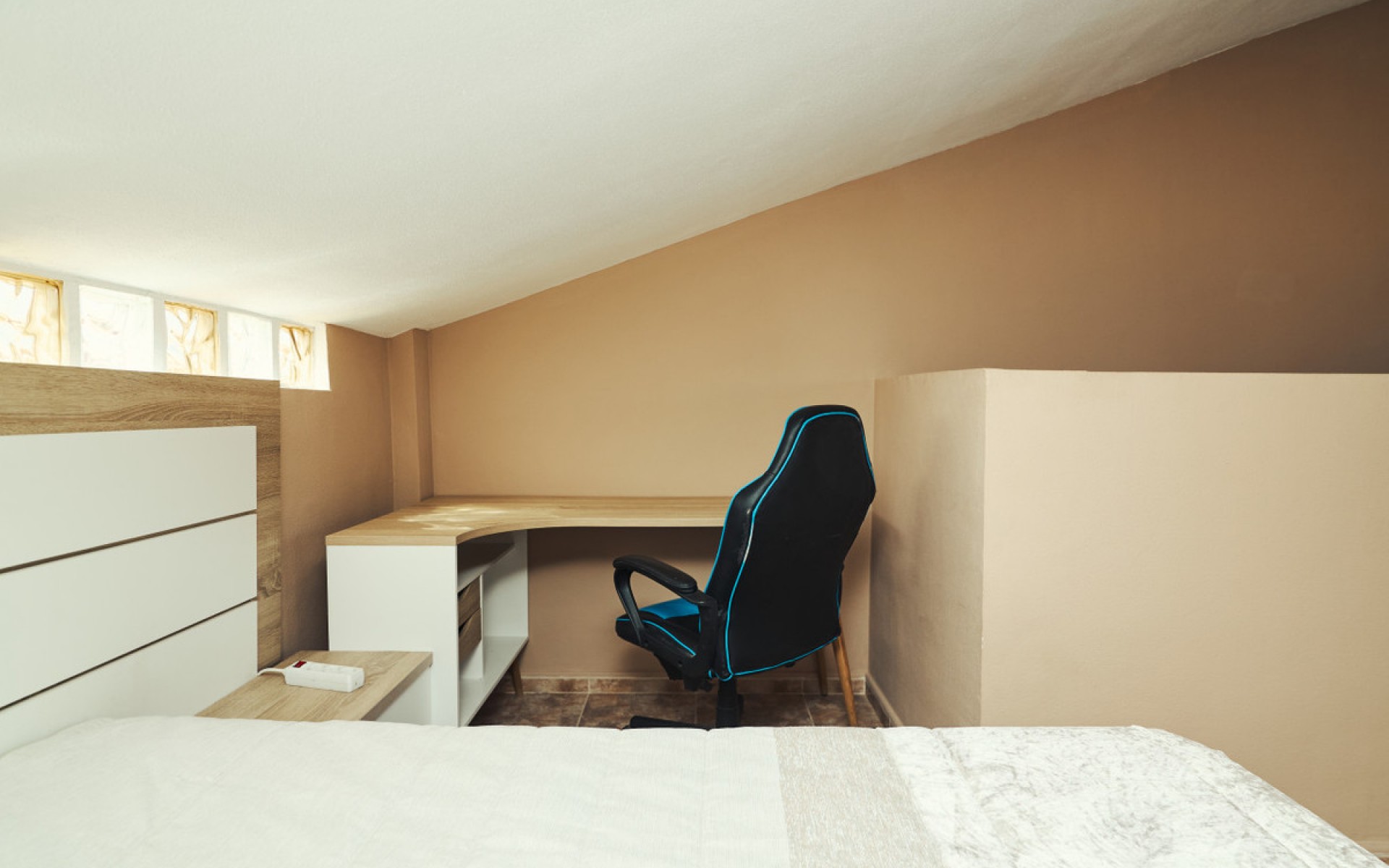  - Radhus - 