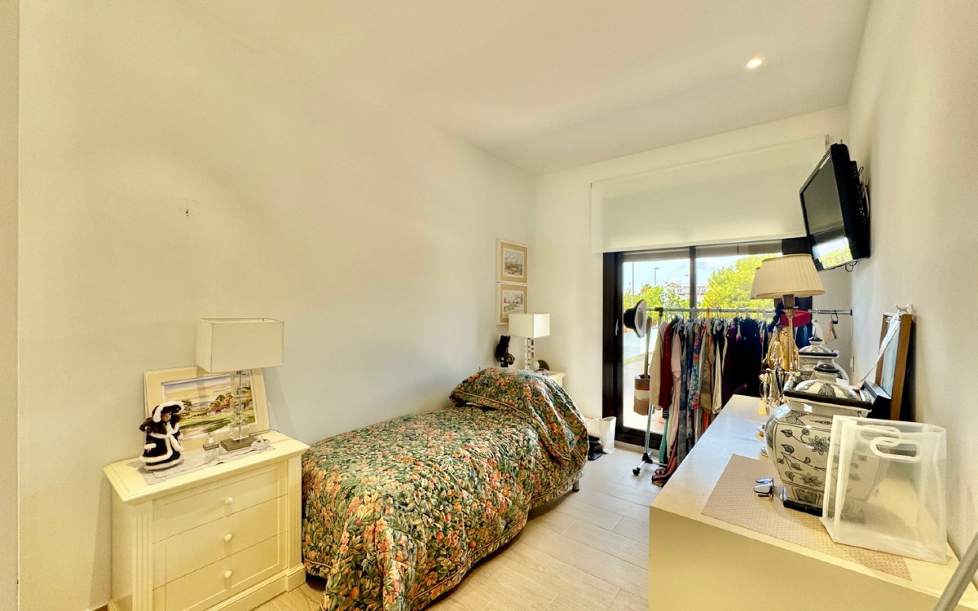  - Radhus - 