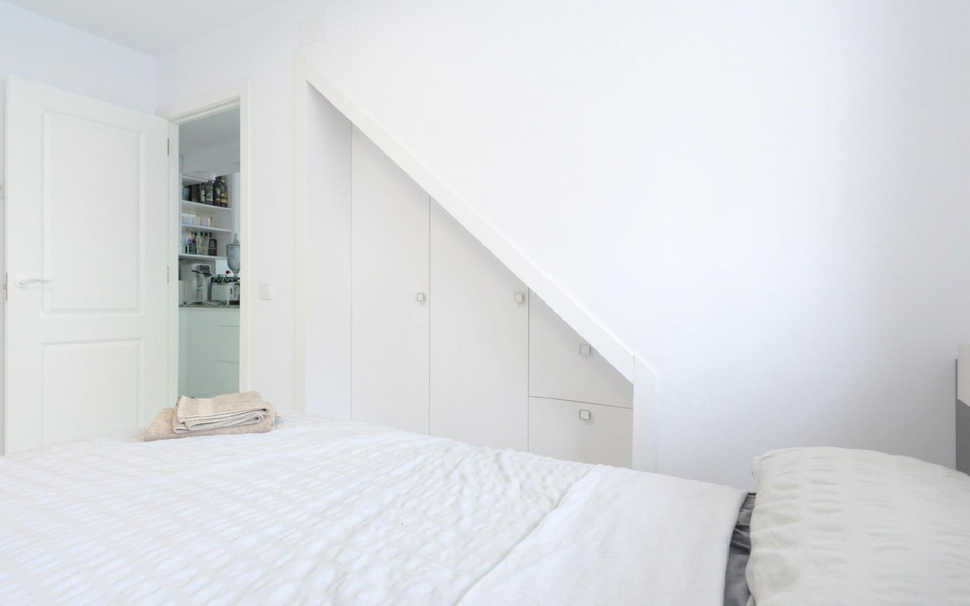  - Radhus - 
