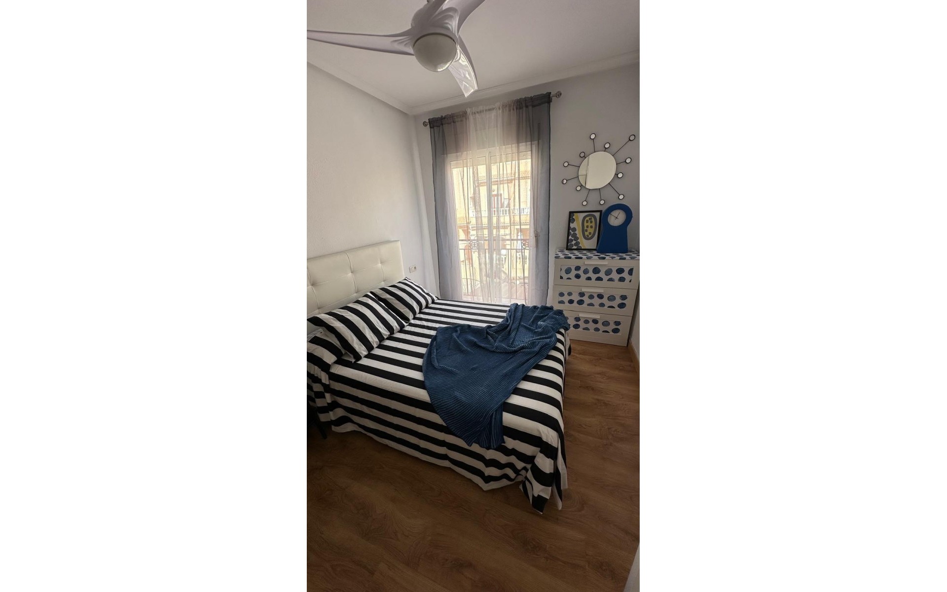  - Radhus - 