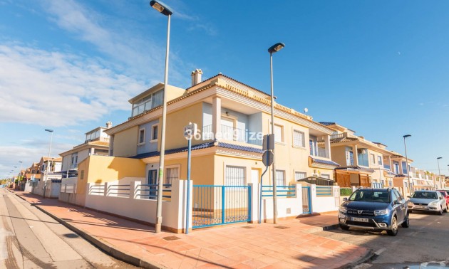 Reihenhaus - zum Verkauf - Los Alcazares - Los Alcazares Centro