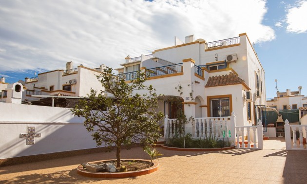 Reihenhaus - zum Verkauf - Torrevieja - Jardin Del Mar