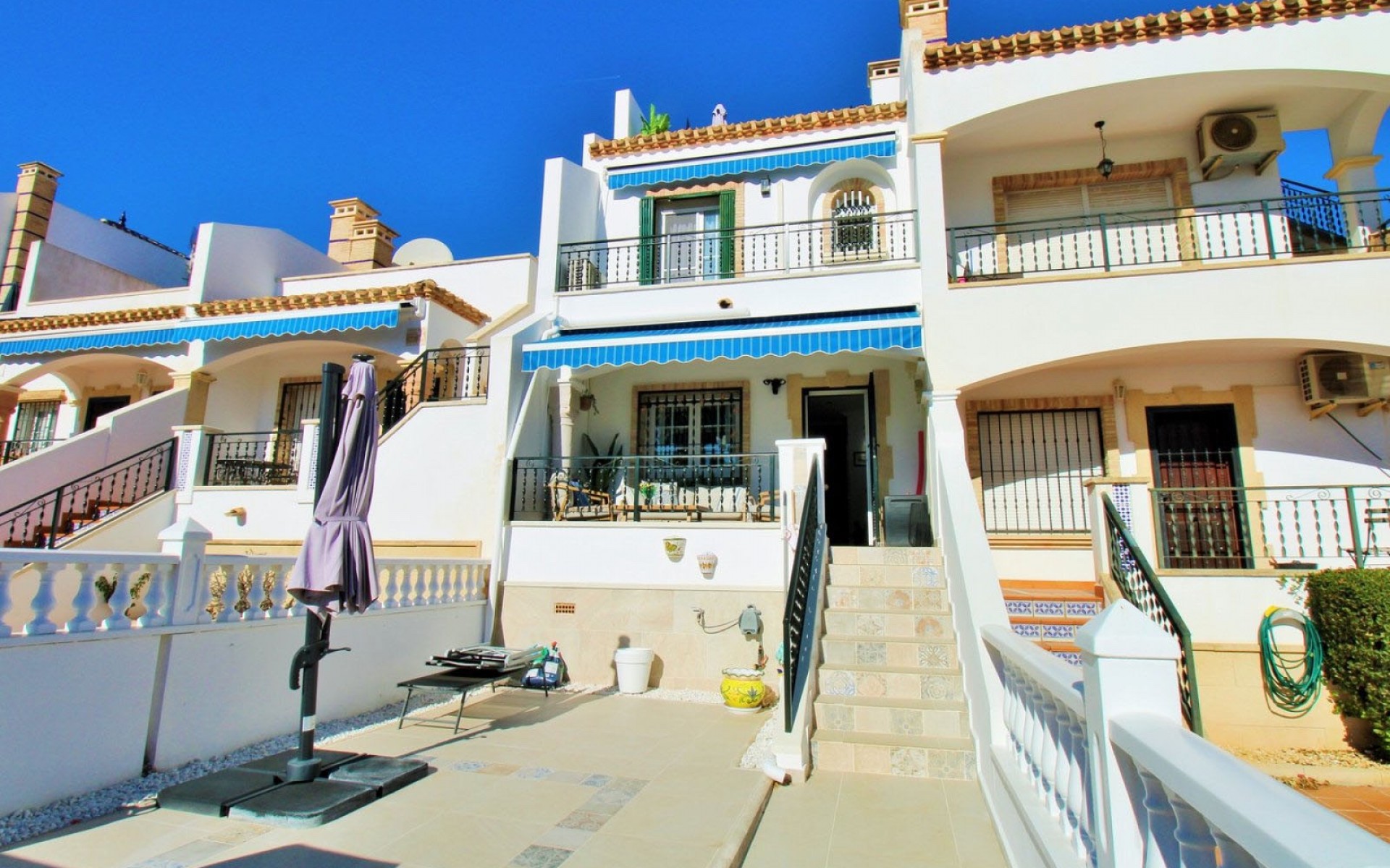 Resale - 2. Town house - Orihuela Costa - Villamartin