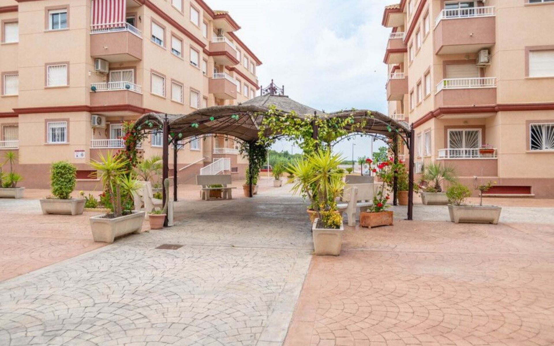 Resale - Apartment - Algorfa