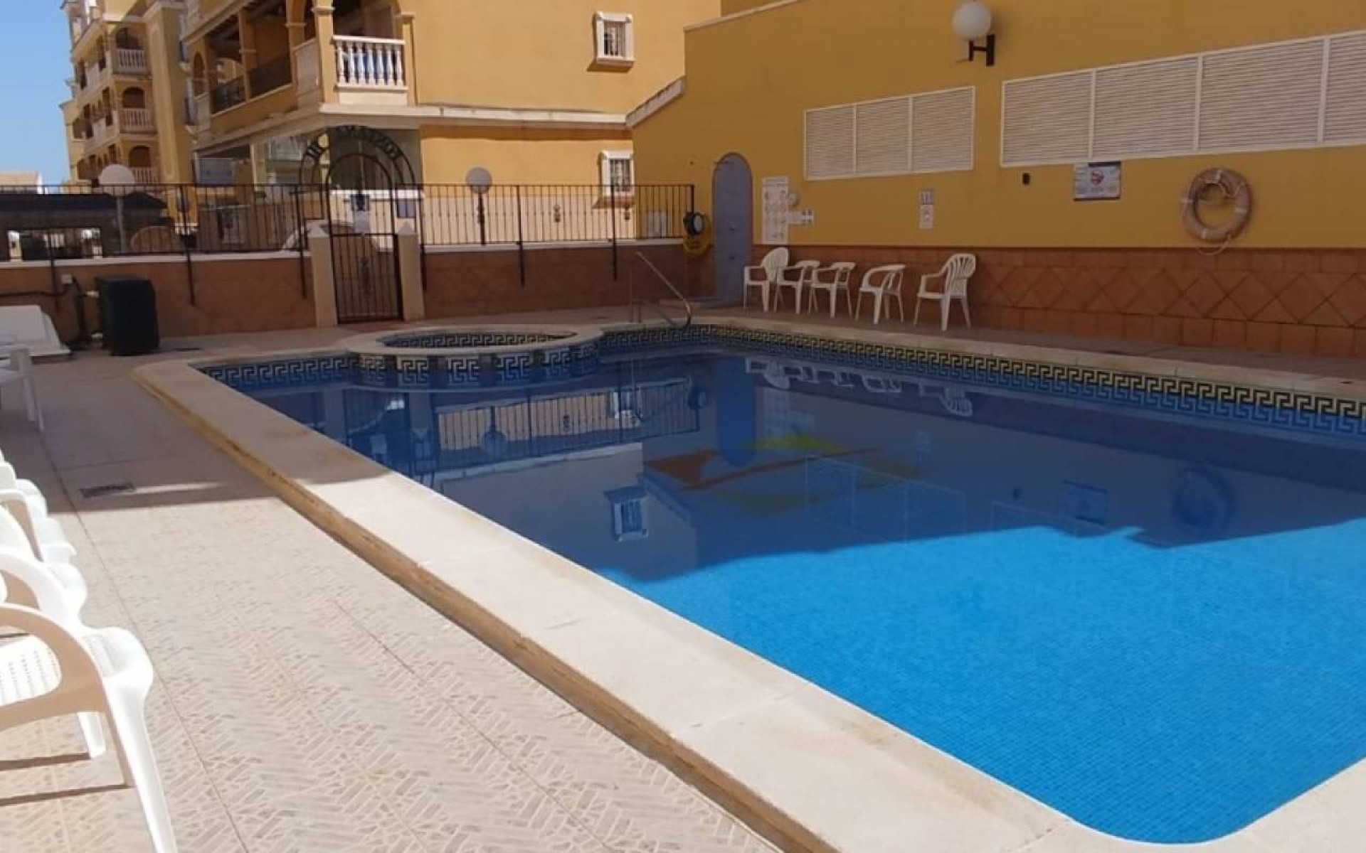 Resale - Apartment - Algorfa