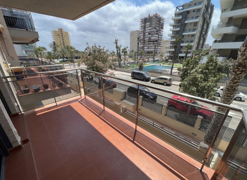 Resale - Apartment - Alicante - Alicante Centro
