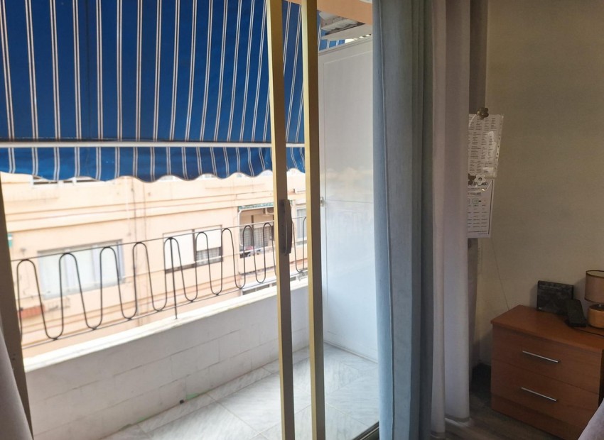 Resale - Apartment - Alicante - Alicante Centro