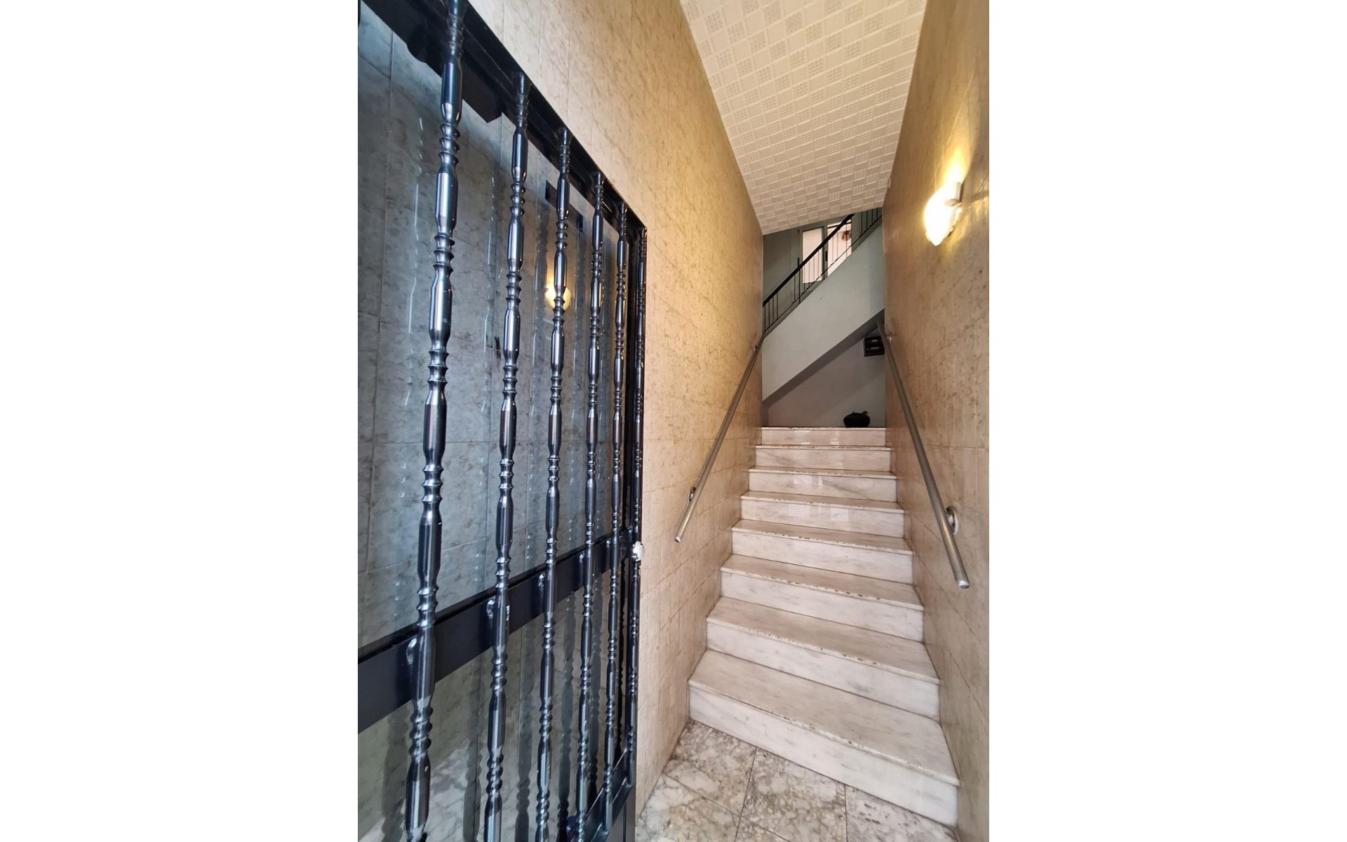 Resale - Apartment - Alicante - Alicante Centro