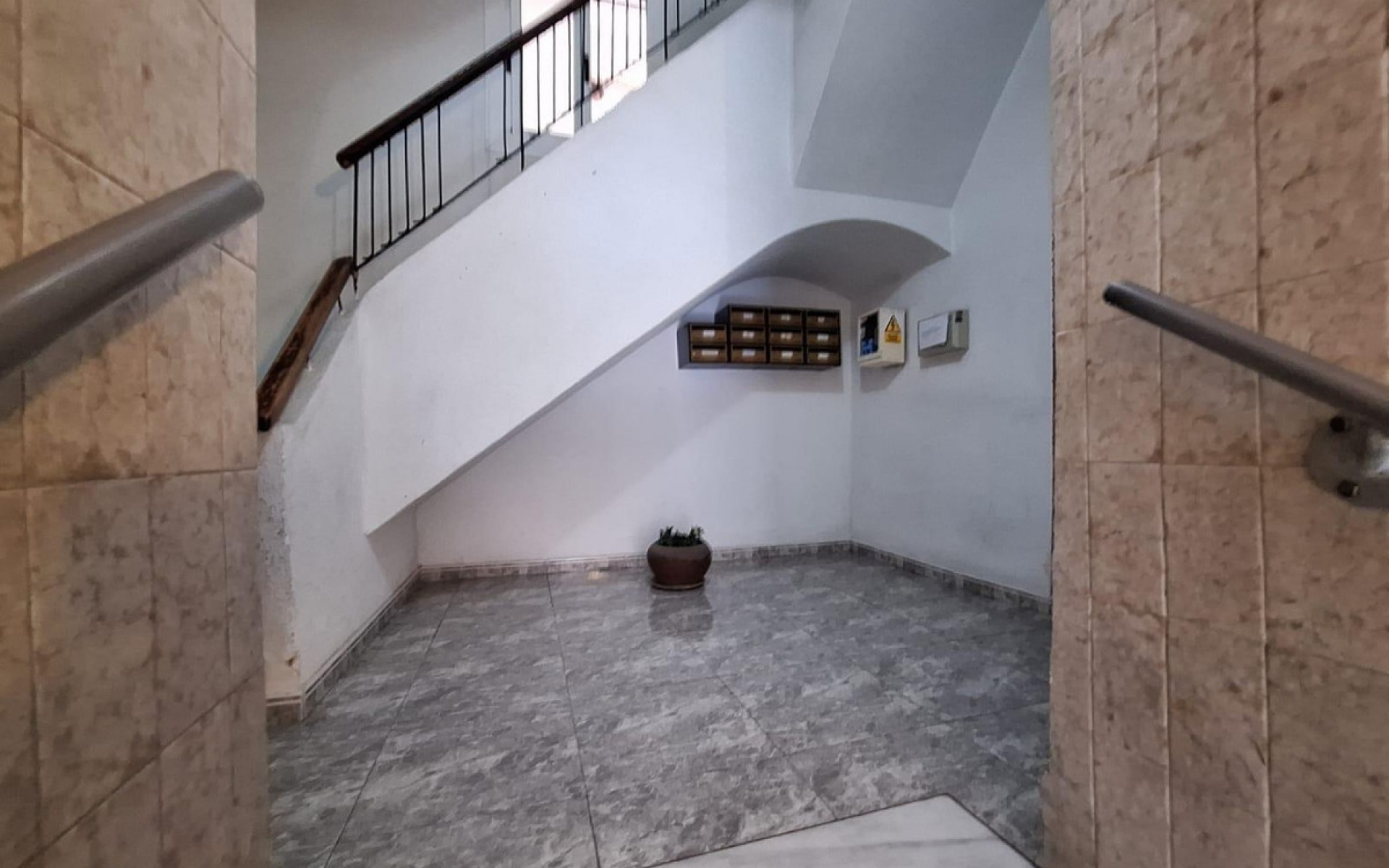 Resale - Apartment - Alicante - Alicante Centro