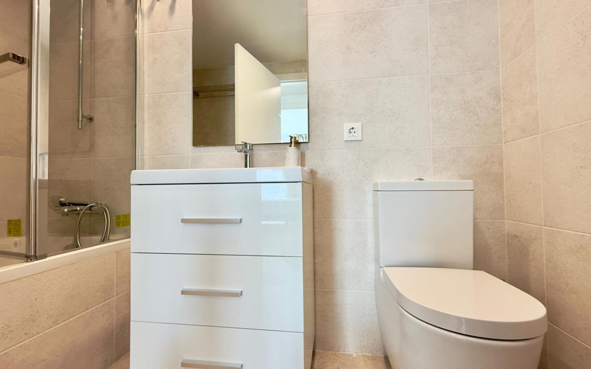 Resale - Apartment - Alicante - Alicante Centro