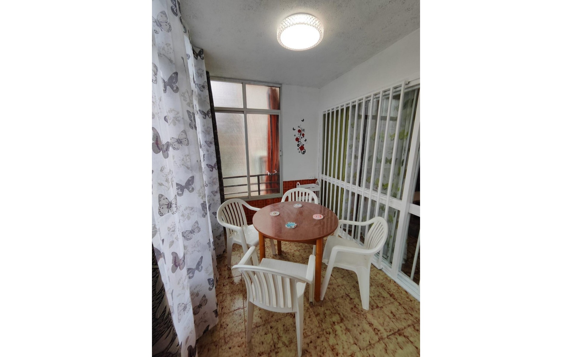 Resale - Apartment - Alicante - Alicante Centro