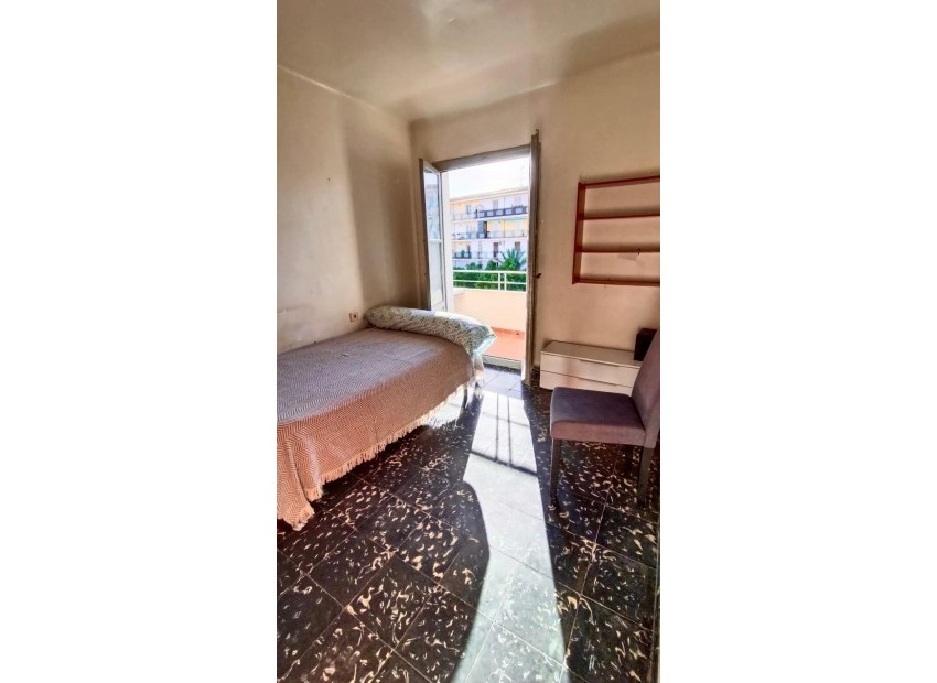 Resale - Apartment - Alicante - Alicante Centro