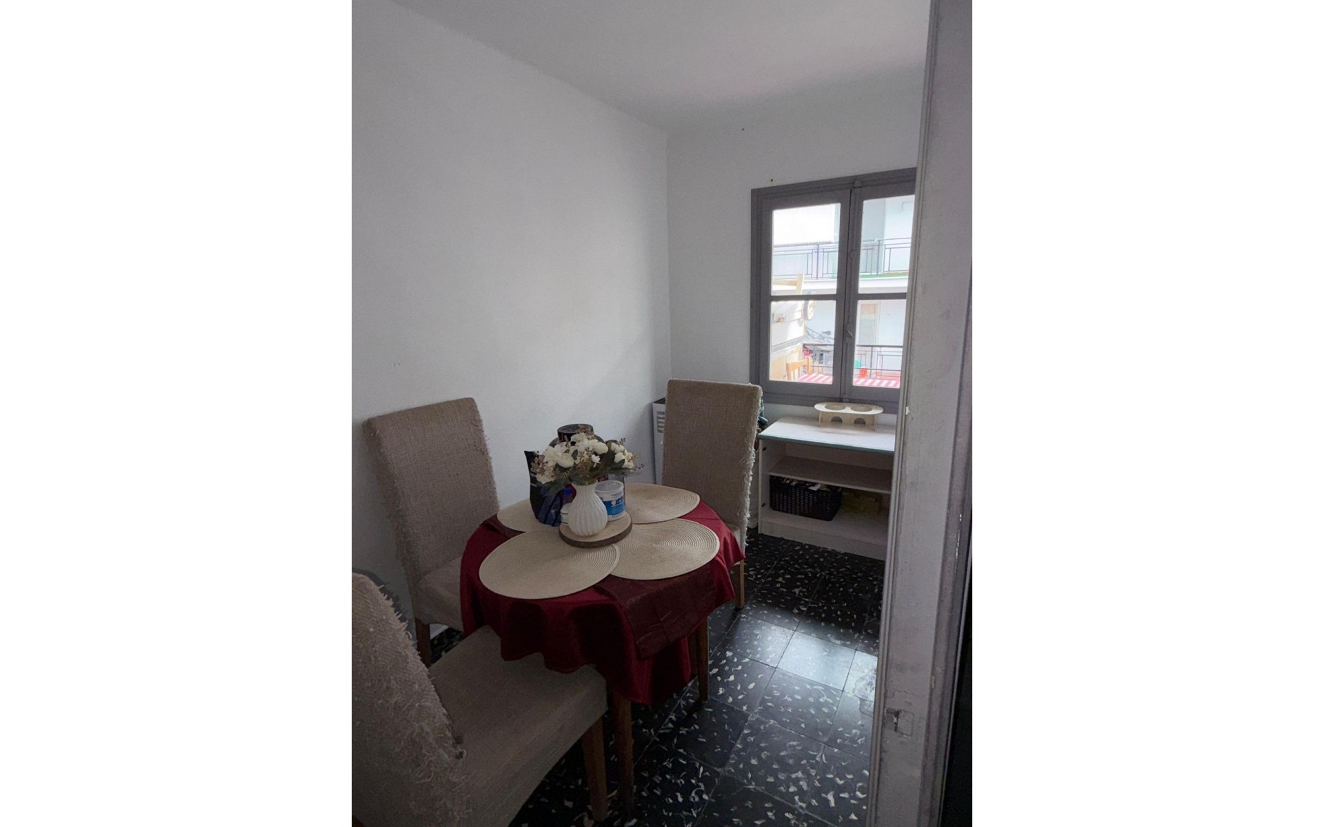 Resale - Apartment - Alicante - Alicante Centro