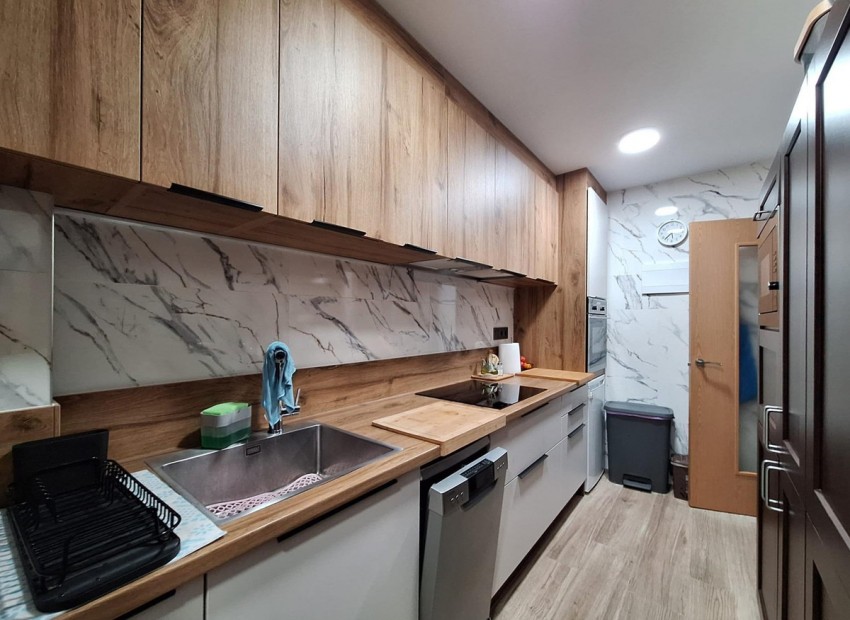 Resale - Apartment - Alicante - Alicante Centro