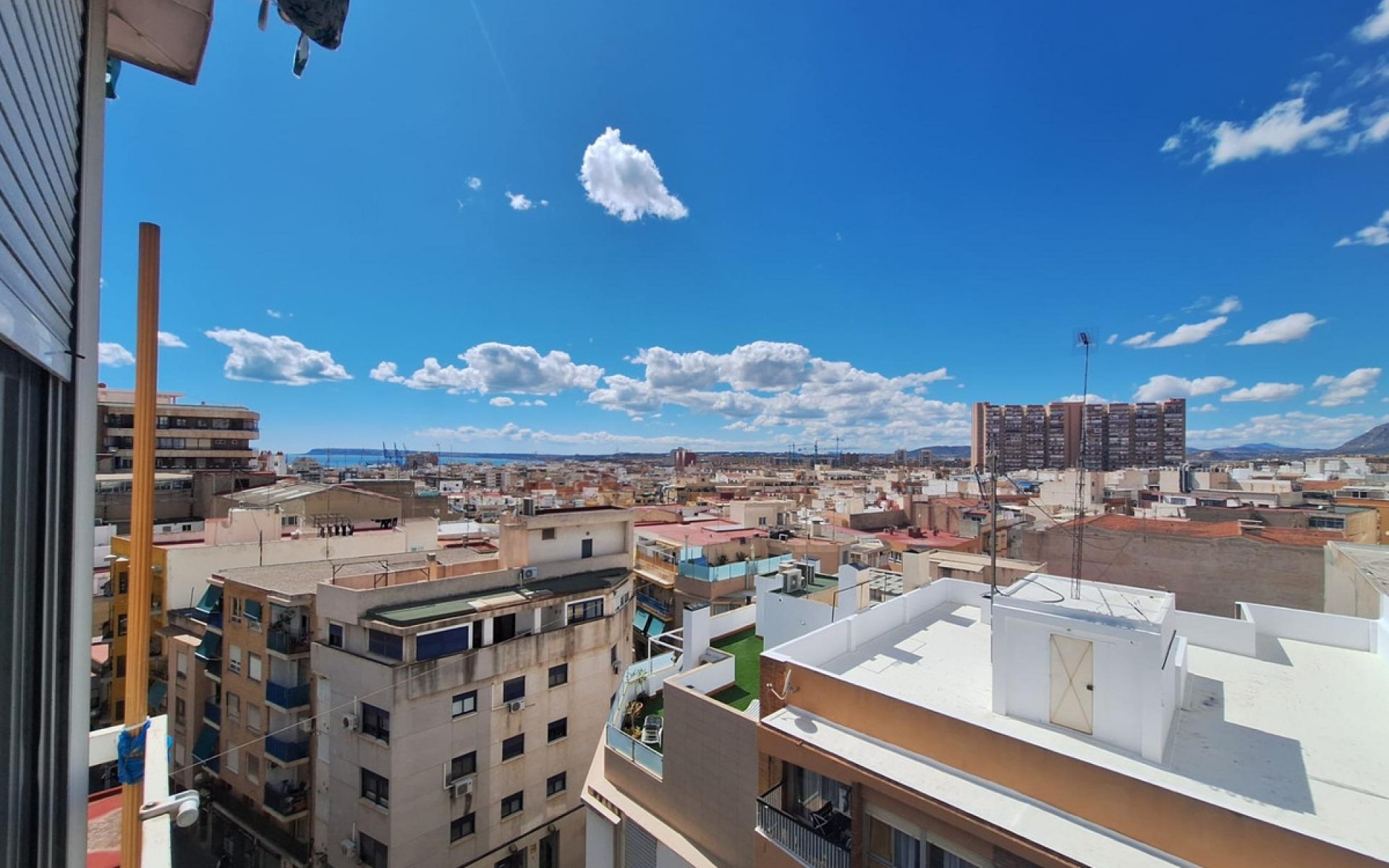 Resale - Apartment - Alicante - Alicante Centro