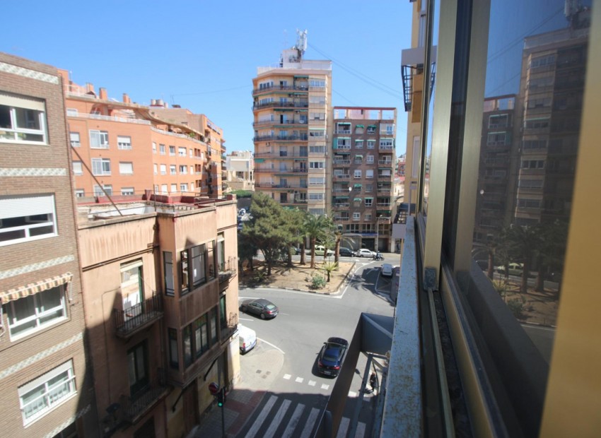 Resale - Apartment - Alicante - Alicante Centro