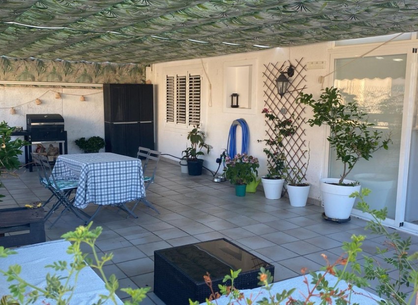 Resale - Apartment - Alicante - Alicante Centro