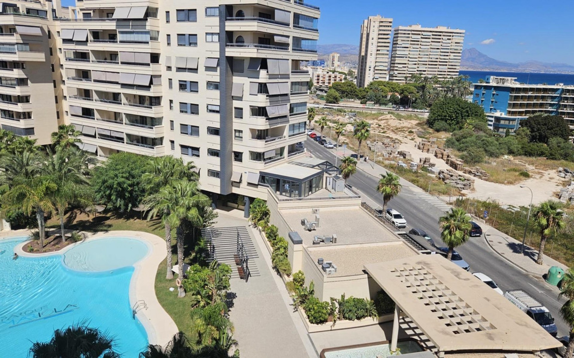 Resale - Apartment - Alicante - Alicante Centro