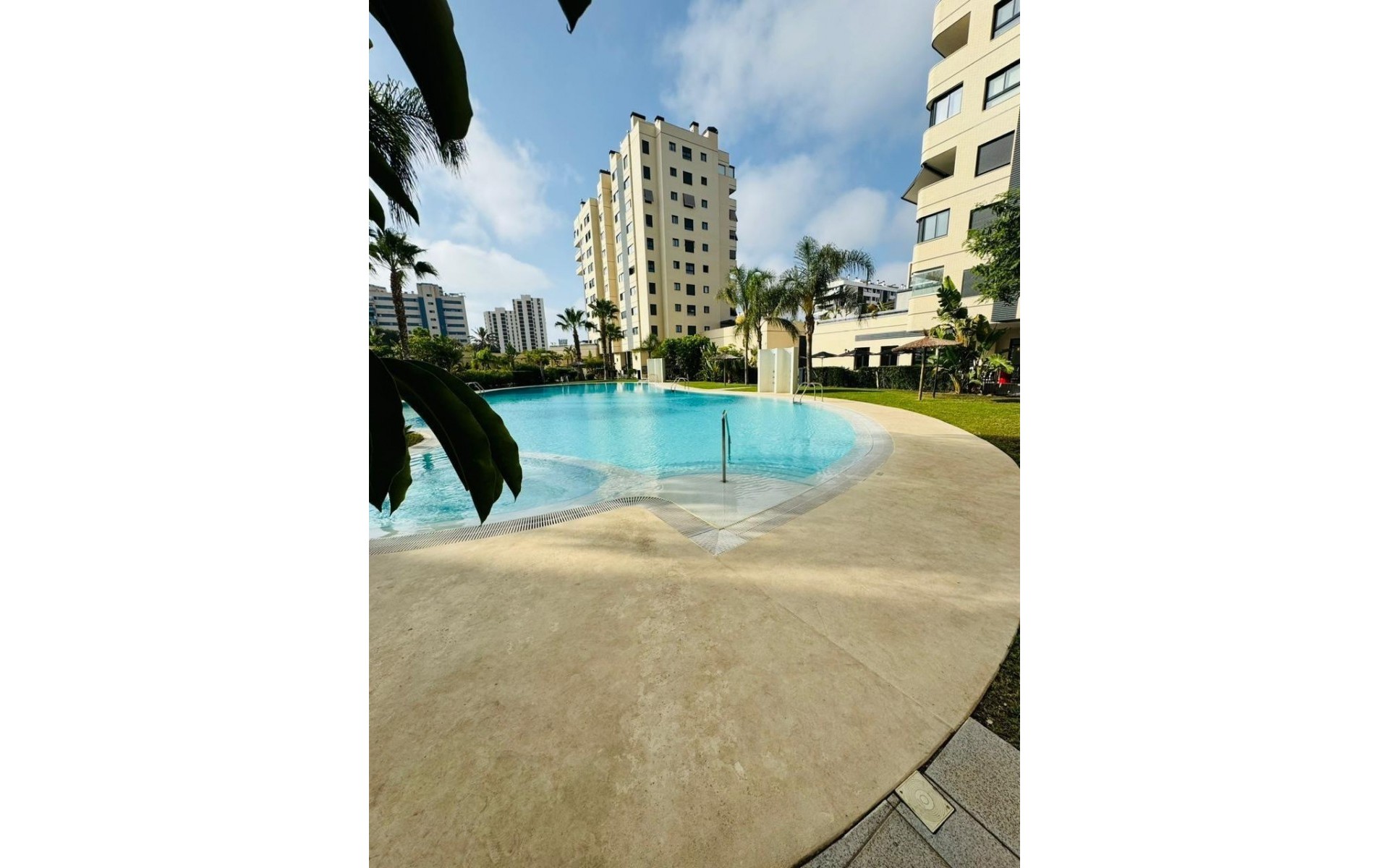 Resale - Apartment - Alicante - Alicante Centro