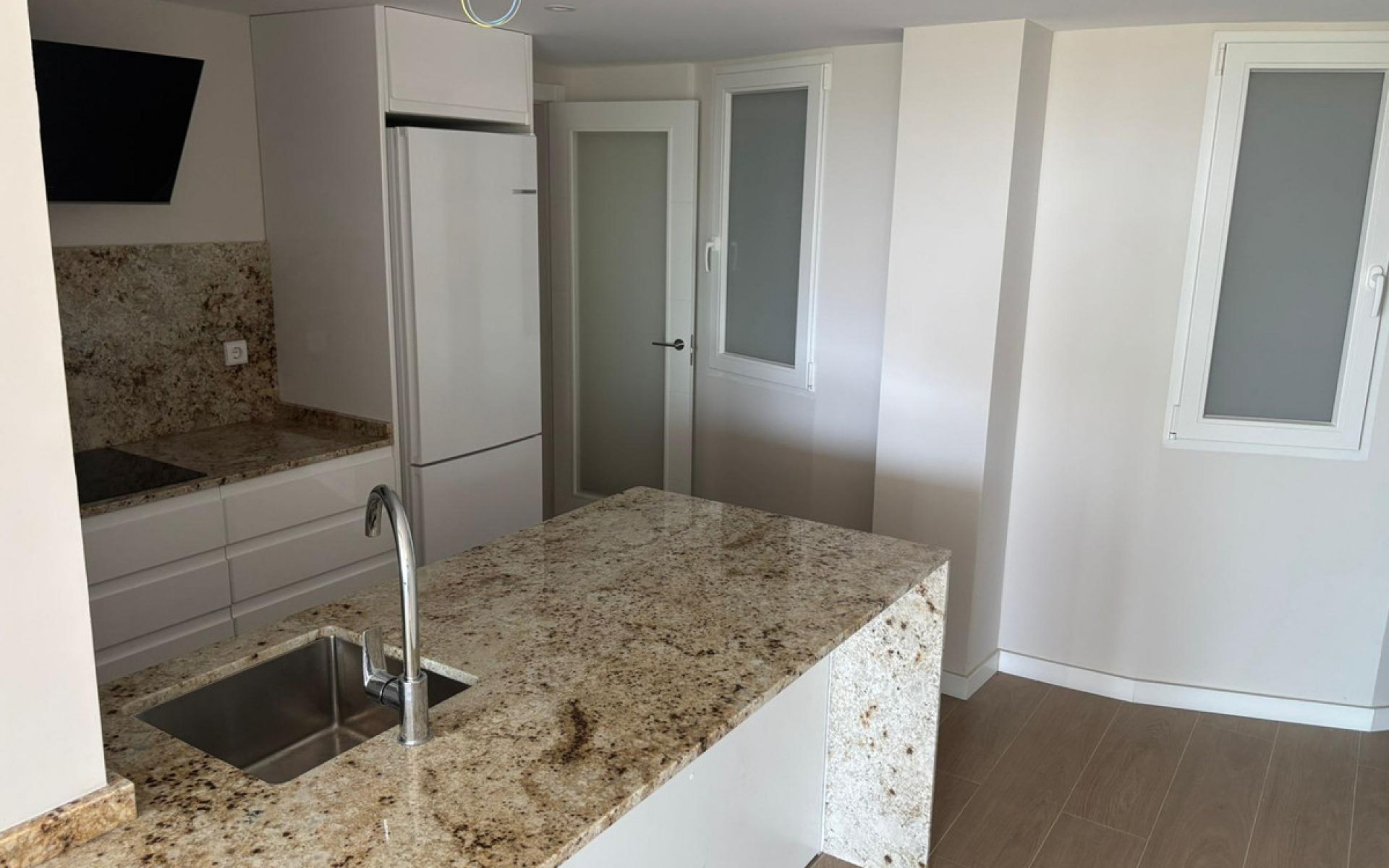 Resale - Apartment - Alicante - Alicante Centro