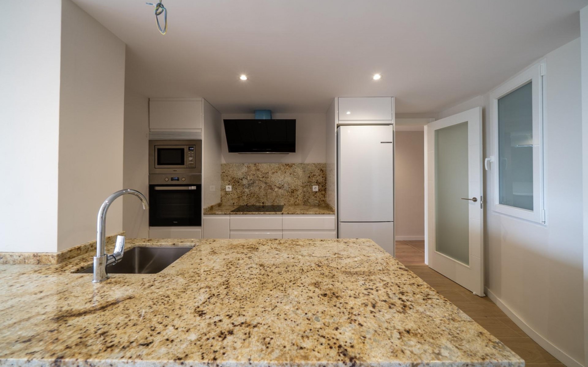 Resale - Apartment - Alicante - Alicante Centro