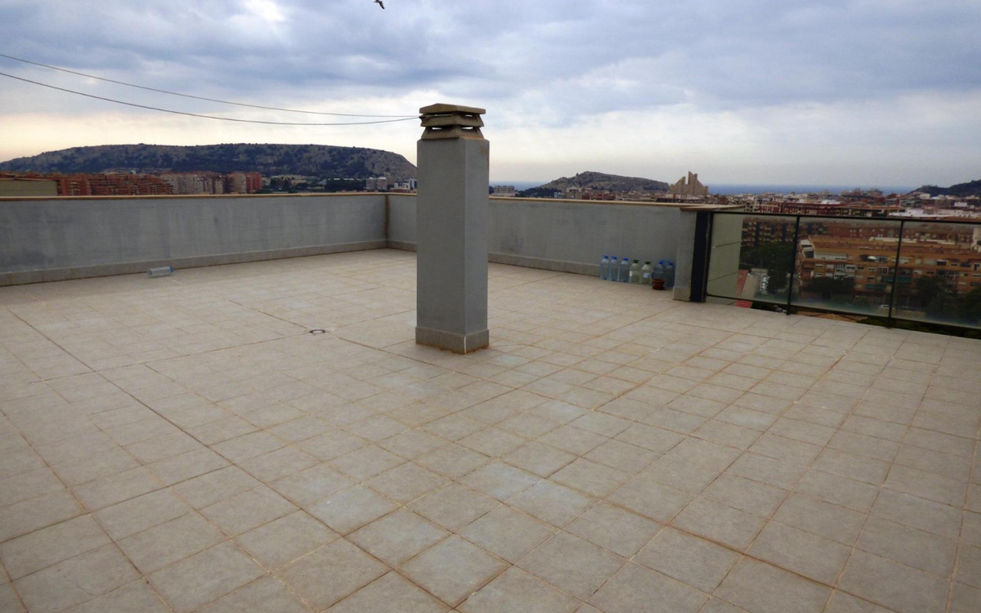 Resale - Apartment - Alicante - Alicante Centro