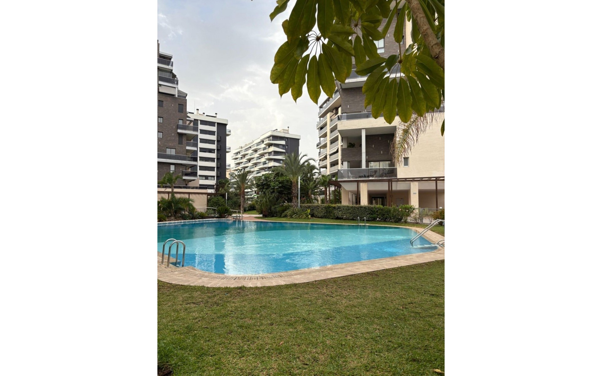 Resale - Apartment - Alicante - Alicante Centro
