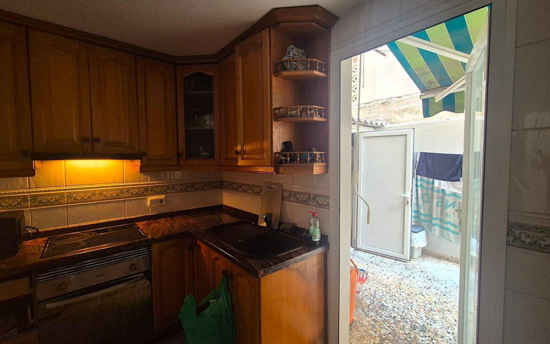 Resale - Apartment - Alicante - Alicante Centro